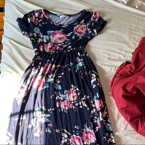 Floral Maxi Dress - Picture 1 of 5